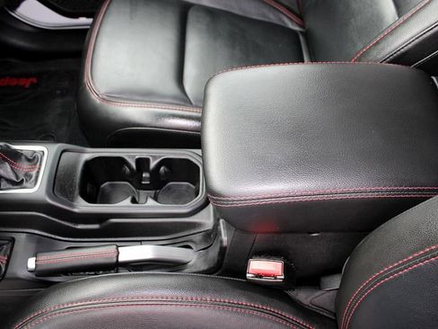 Used 2022 Jeep Wrangler Unlimited Rubicon w/ LED Lighting Group image 33