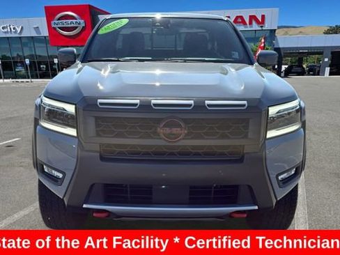 Certified 2025 Nissan Frontier PRO-4X w/ Pro Convenience Package AWD/4WD image 8