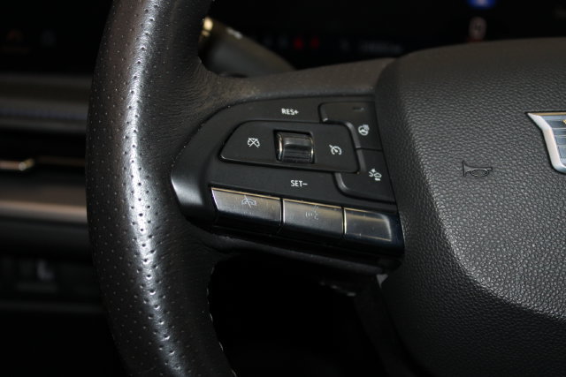 Used 2024 Cadillac XT4 Sport FWD image 22