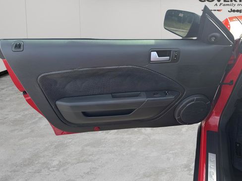 Used 2007 Ford Mustang Premium image 15