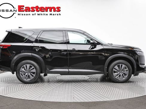 Used 2024 Nissan Pathfinder S AWD/4WD image 4