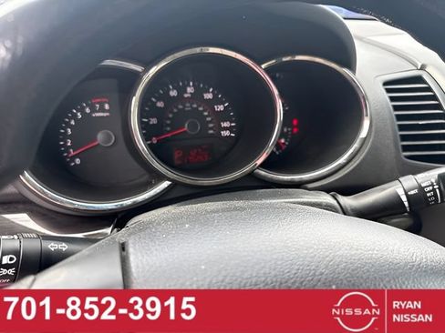 Used 2011 Kia Sorento LX AWD/4WD image 9
