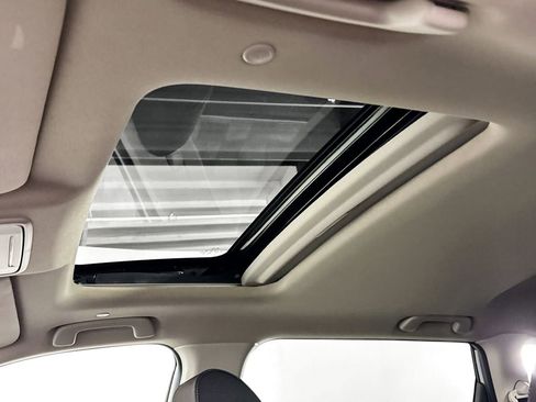 New 2026 Honda CR-V EX image 18