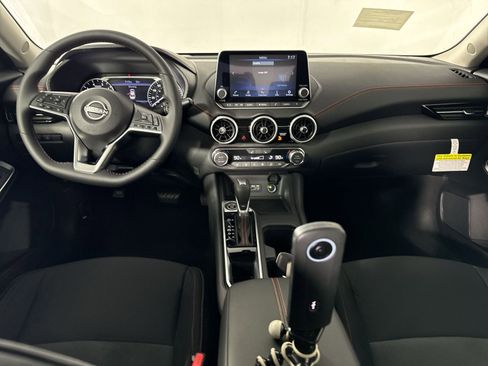 New 2025 Nissan Sentra SR image 21