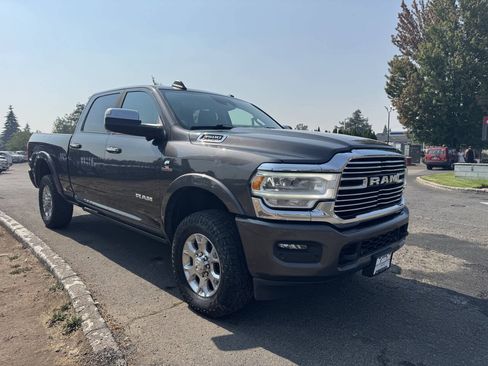 Used 2021 RAM 3500 Laramie AWD/4WD image 3