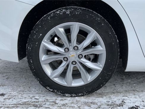 Used 2024 Chevrolet Malibu LT image 21