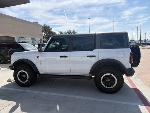 Used 2024 Ford Bronco Badlands AWD/4WD image 8