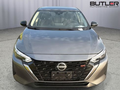 Used 2025 Nissan Sentra SR FWD image 9