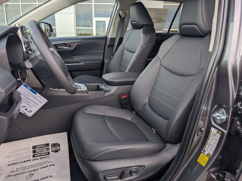 New 2025 Toyota RAV4 XLE Premium image 11