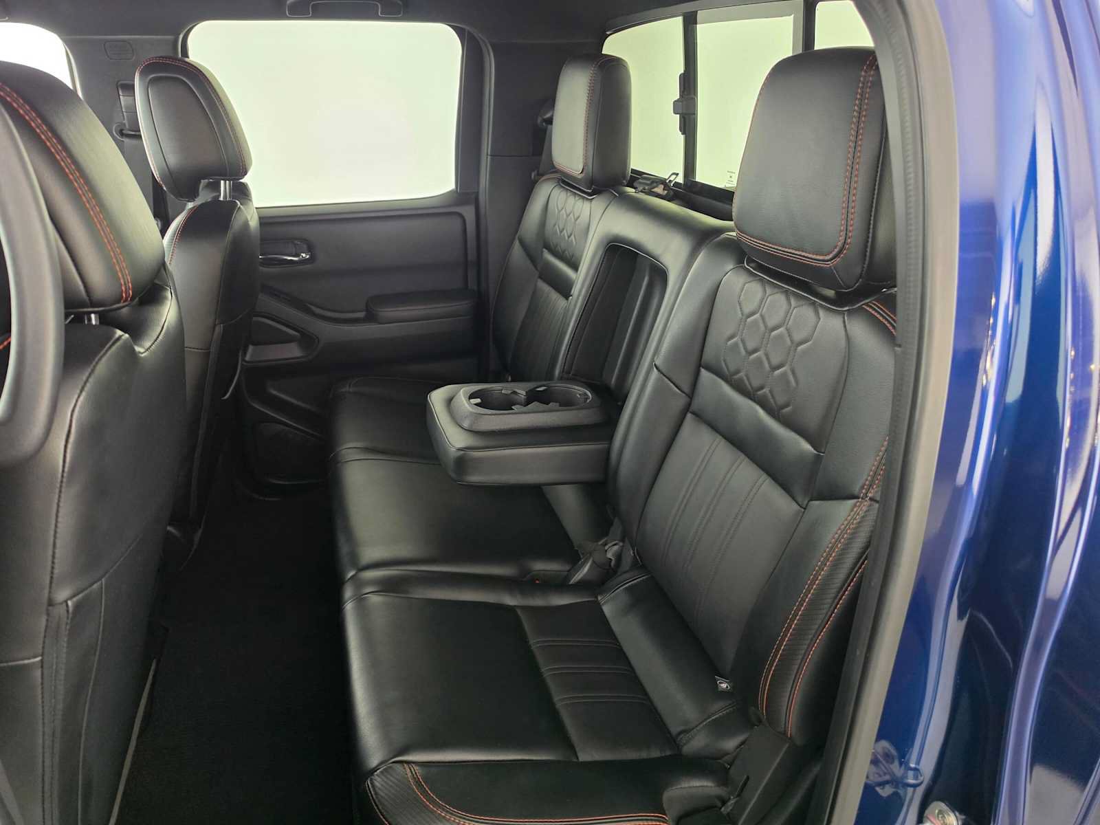 Used 2023 Nissan Frontier PRO-4X w/ Pro-4X Premium Package AWD/4WD image 17