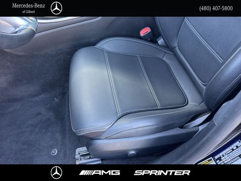 Used 2023 Mercedes-Benz C 300 Sedan image 15