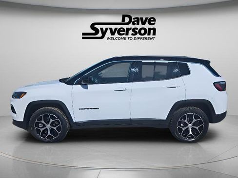 Certified 2024 Jeep Compass Limited image 2