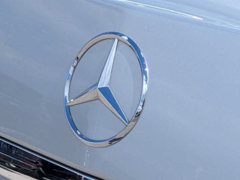 Used 2015 Mercedes-Benz E 350 4MATIC Sedan image 11