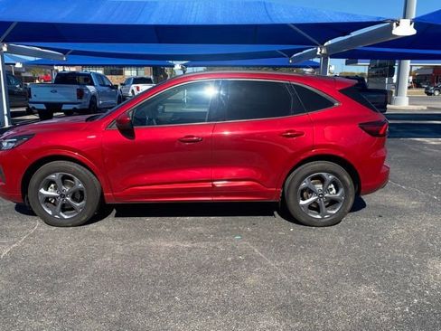 Used 2023 Ford Escape ST-Line Select w/ Tech Pack #1 AWD/4WD image 4