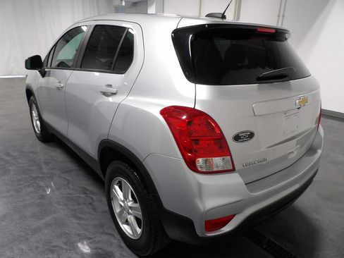 Used 2020 Chevrolet Trax LS w/ Tint and Cruise Package AWD/4WD image 6