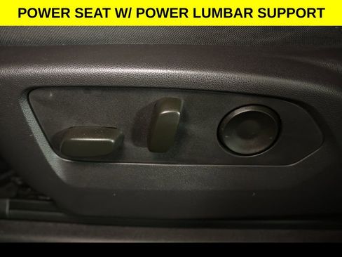 Used 2024 Chevrolet Silverado 2500 LT image 8