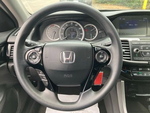 Used 2017 Honda Accord LX image 19