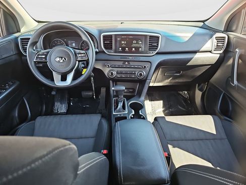 Used 2020 Kia Sportage LX image 18