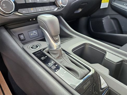 New 2025 Nissan Sentra S image 10