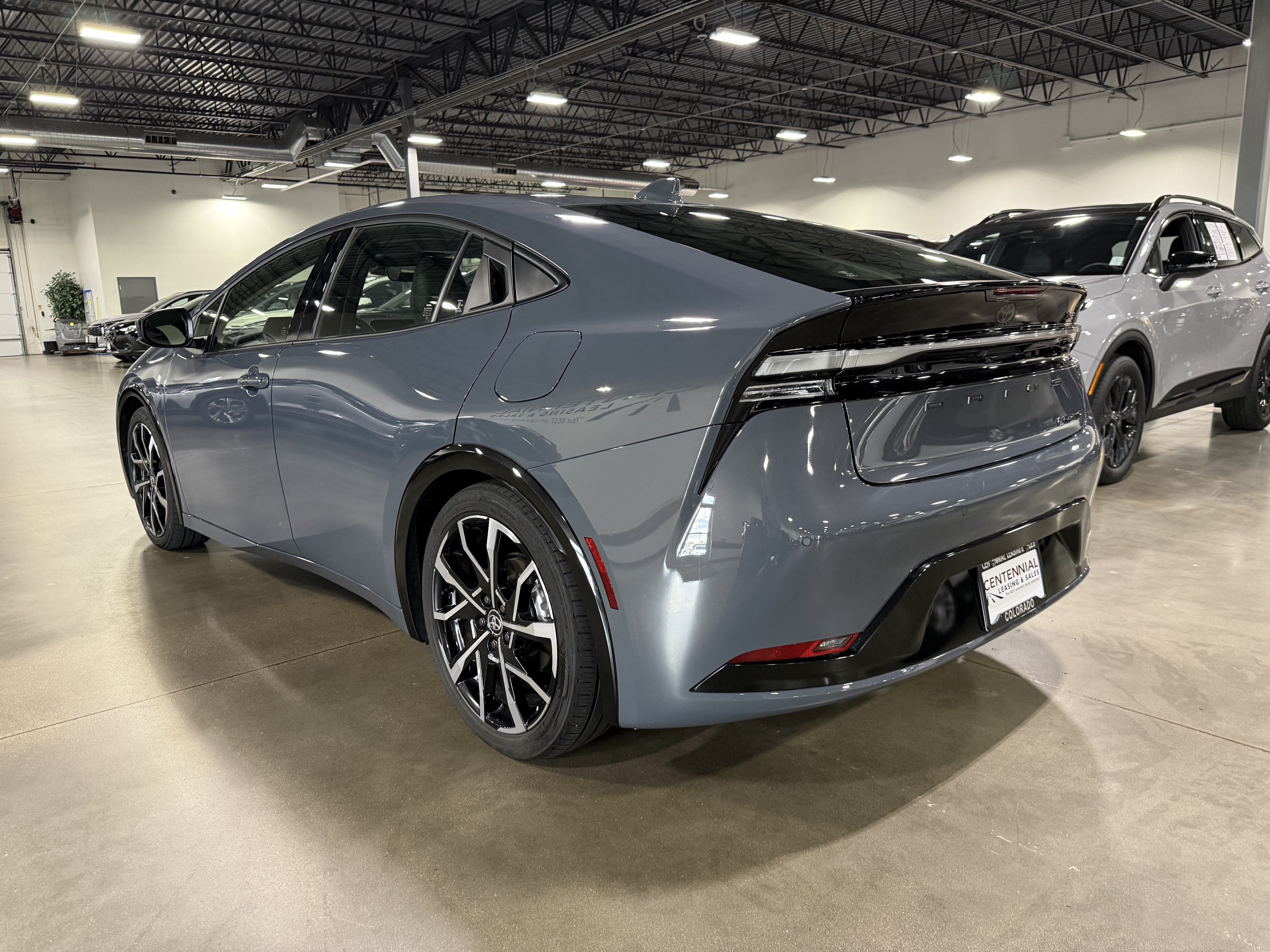 Used 2024 Toyota Prius Prime FWD image 5