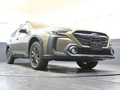 Certified 2025 Subaru Outback Onyx Edition image 35