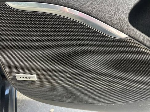Used 2019 Buick Enclave Premium AWD/4WD image 42
