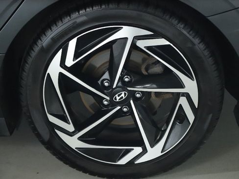 Used 2024 Hyundai Sonata SEL w/ Convenience Package FWD image 40