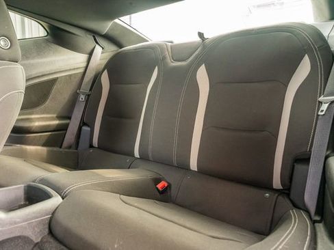Used 2020 Chevrolet Camaro LT image 34