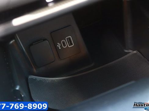 Certified 2025 Ford Explorer Active RWD image 23