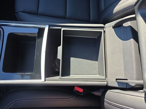 New 2026 Chevrolet Traverse LT w/ Midnight/Sport Edition image 26