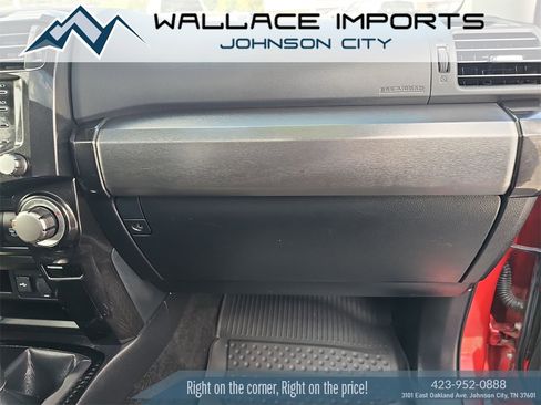 Used 2021 Toyota 4Runner Venture image 45