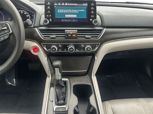 Used 2019 Honda Accord EX image 12