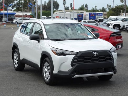 New 2026 Toyota Corolla Cross L image 2