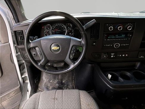 Used 2020 Chevrolet Express 3500 w/ Power Convenience Package RWD image 9