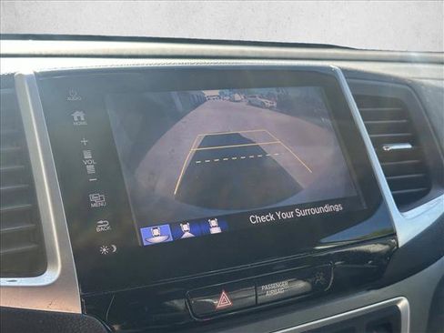 Used 2018 Honda Pilot EX-L image 11