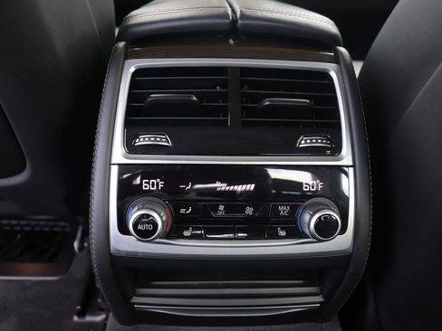 Used 2020 BMW 740i RWD image 20