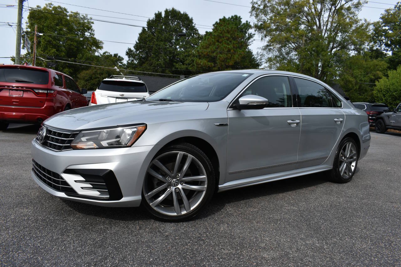 Used 2017 Volkswagen Passat 1.8T R-Line FWD image 41