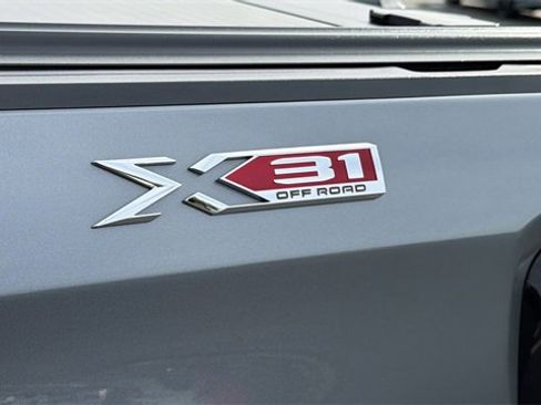 Used 2021 GMC Sierra 1500 SLT w/ Driver Alert Package I image 13