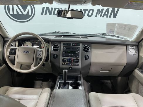 Used 2012 Ford Expedition XLT AWD/4WD image 17