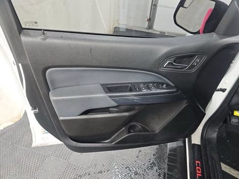 Used 2020 Chevrolet Colorado Z71 AWD/4WD image 12