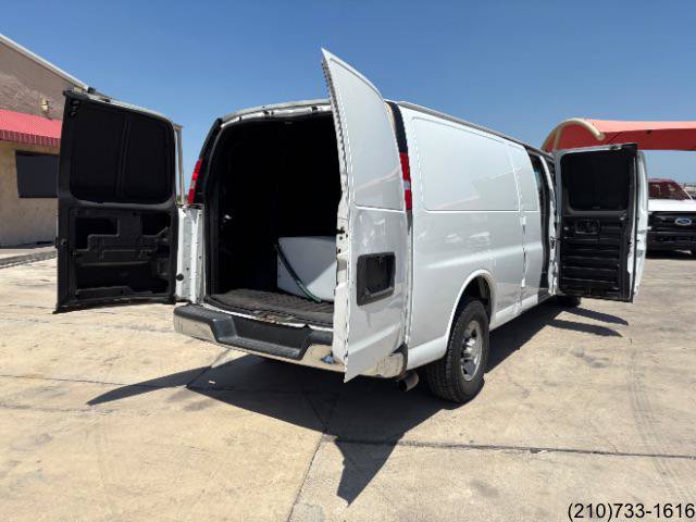 Used 2019 Chevrolet Express 3500 Extended w/ Driver Convenience Package RWD image 23