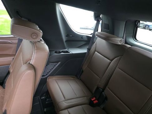 Used 2023 Chevrolet Tahoe High Country AWD/4WD image 20