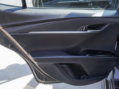 Used 2025 Toyota Camry SE FWD image 21