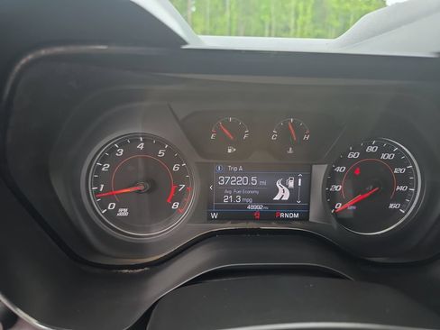 Used 2023 Chevrolet Camaro LT RWD image 22