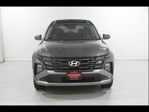Certified 2025 Hyundai Tucson SEL AWD/4WD image 2