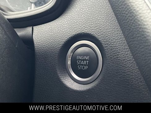 Used 2024 Toyota Corolla SE image 29
