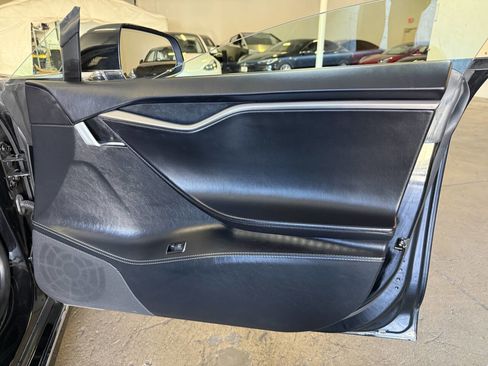 Used 2019 Tesla Model S Long Range AWD/4WD image 12