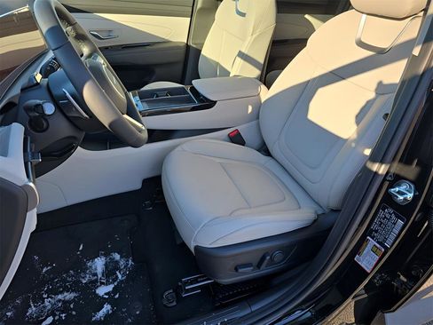 New 2025 Hyundai Tucson Limited FWD image 16