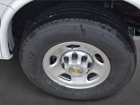 New 2025 Chevrolet Express 2500 Work Van image 11