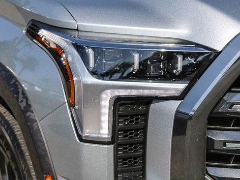 Used 2025 Toyota Tundra Platinum image 9